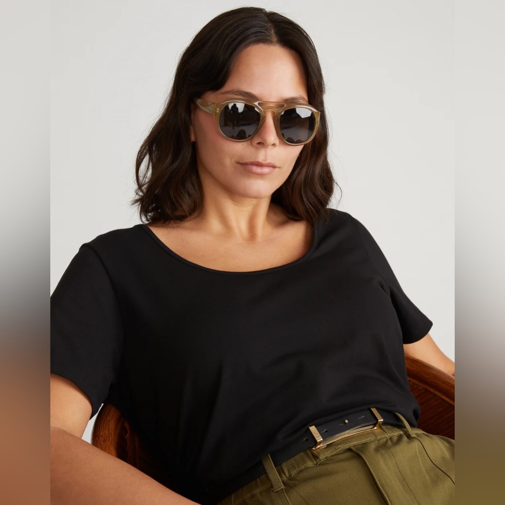 UNIVERSAL STANDARD / Scoop Neck Tee in Black, Size L (US 22-24)